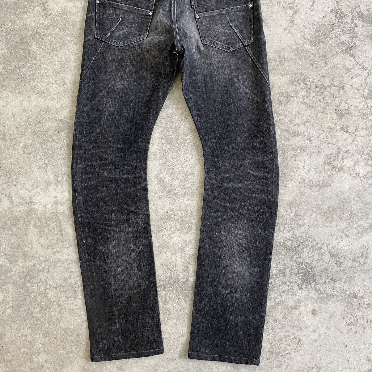 Tornado Mart 2000’s Tornado Mart Made In Japan Curved Leg Denim Jeans Size US 30 / EU 46 - 12 Thumbnail