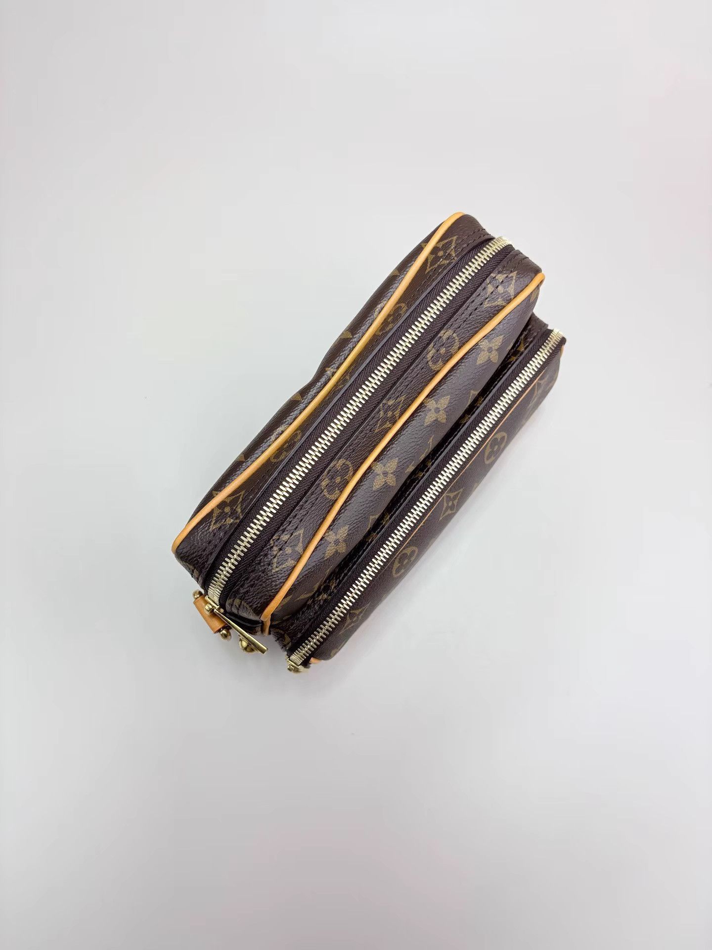 Louis Vuitton LOUIS VUITTON Monogram Messenger Bag K1 Size ONE SIZE - 4 Thumbnail