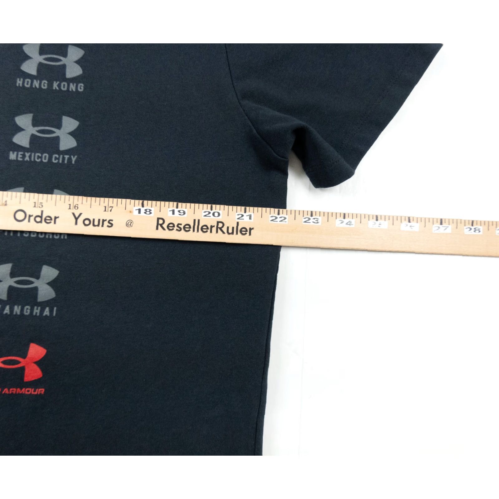 Under Armour Under Armour Shirt Short Sleeve Men’s Small Black Protect This House Graphic T-Shirt Mens Regular Fit Crew Neck All Seasons - 1990s? Size US S / EU 44-46 / 1 - 7 Thumbnail