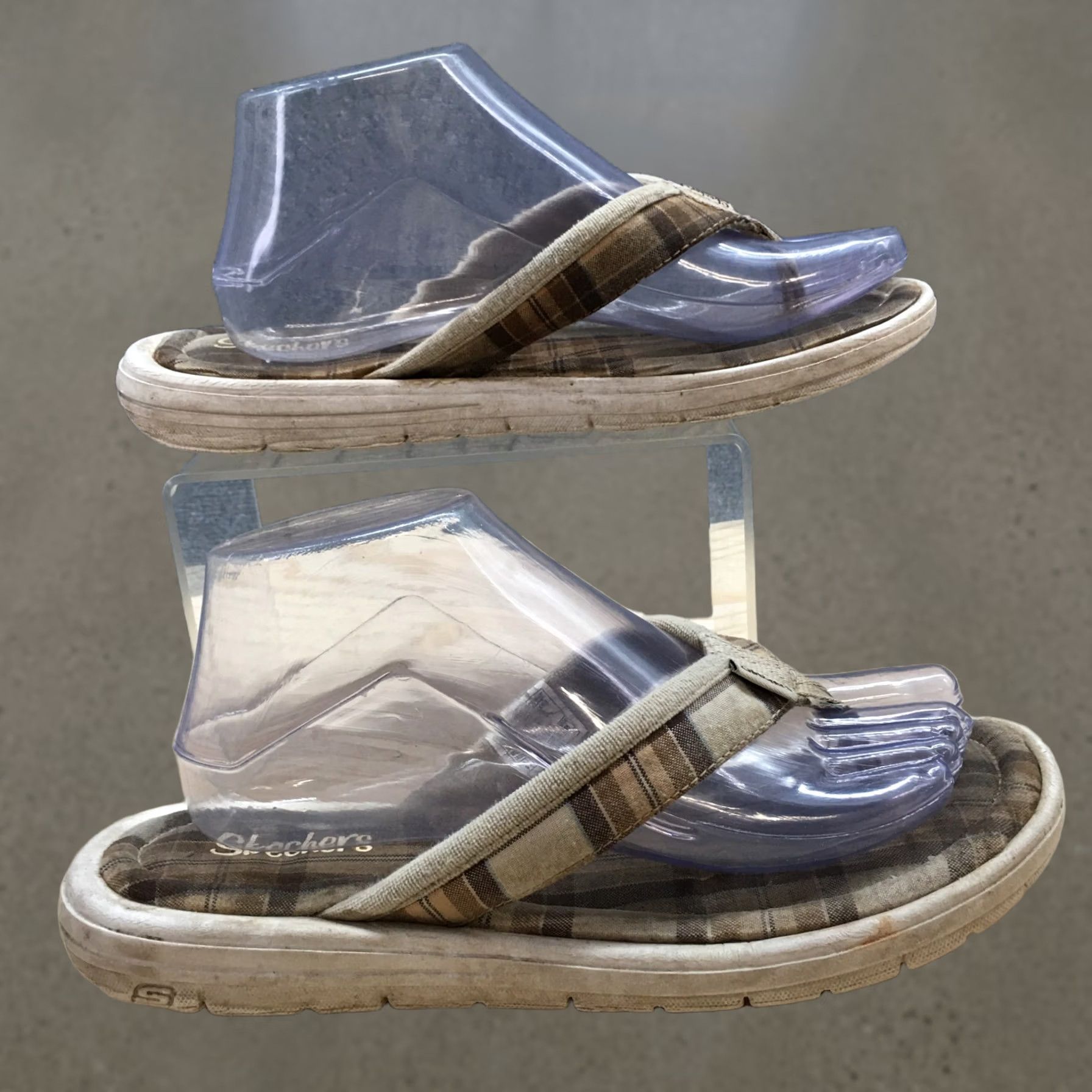 SKECHERS Skechers Sandals Womens 9 Casual Slip On Plaid Flip Flops 46463 Brown Fabric Size US 9 / IT 39 - 1 Thumbnail
