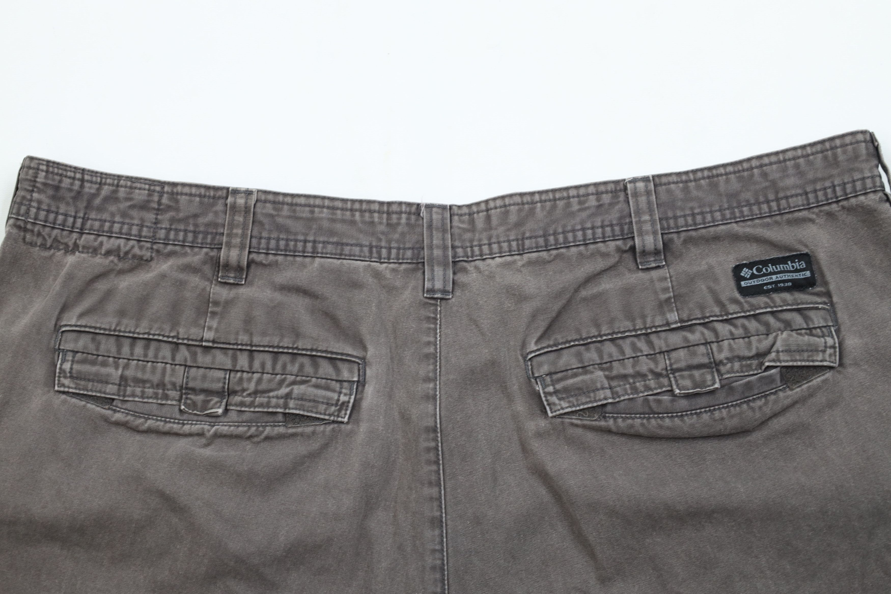 Columbia Vintage Columbia Outdoor Hiking Trekking Shorts Gray Cotton Size US 42 / EU 58 - 9 Thumbnail