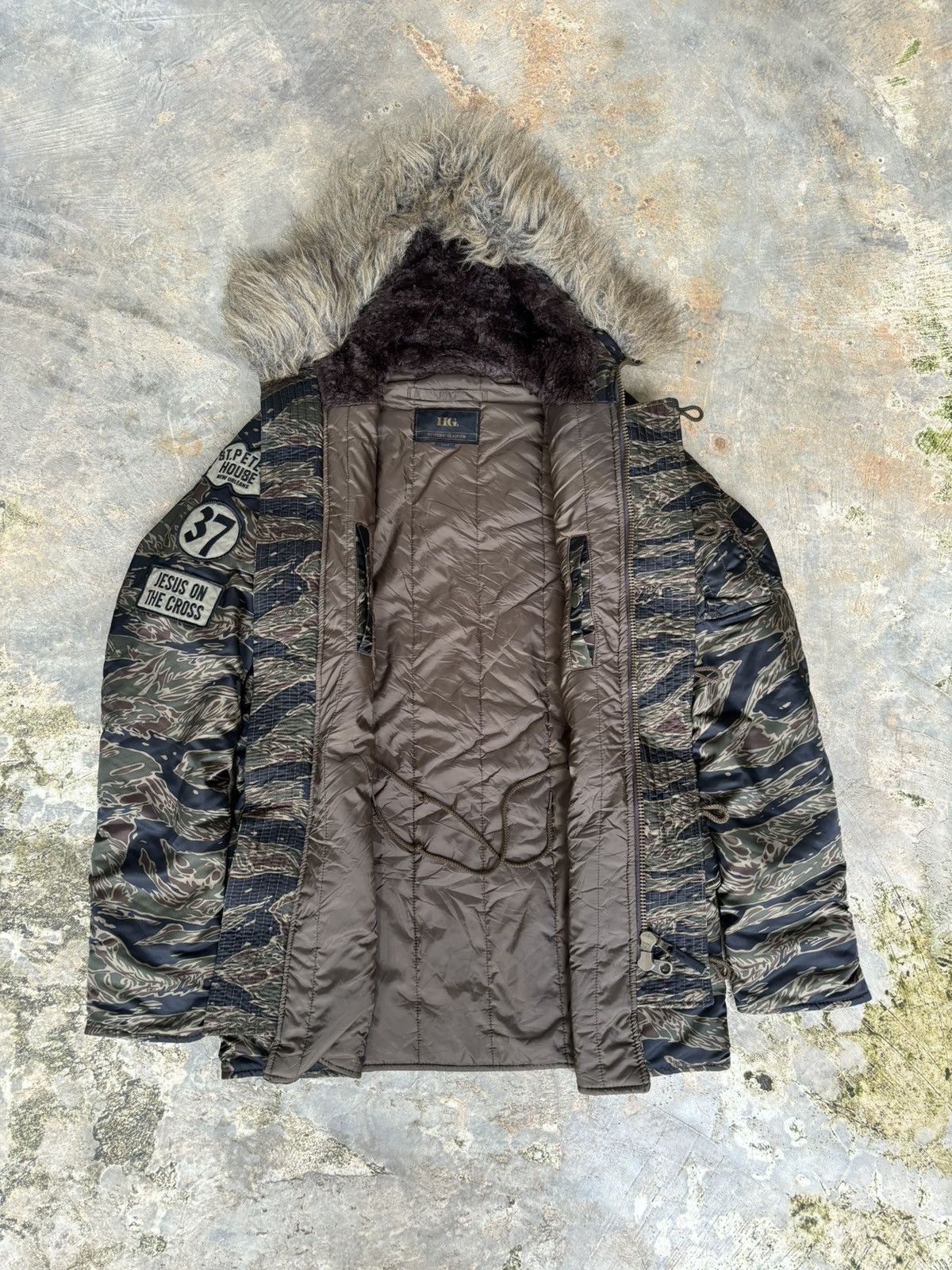 Hysteric Glamour Hysteric Glamour Tiger stripe Ifsix Lgb Style Fur Jacket Size US S / EU 44-46 / 1 - 2 Thumbnail