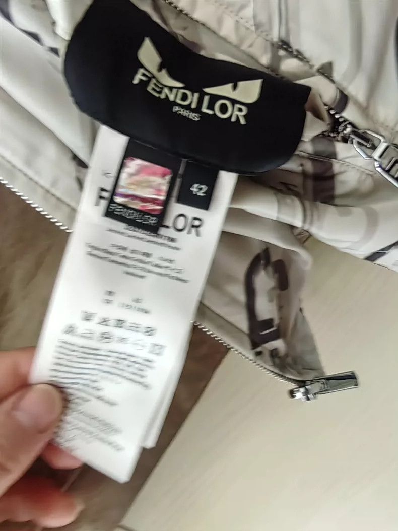 Fendi Fendi Both sides can be worn. Size US XS / EU 42 / 0 - 5 Thumbnail