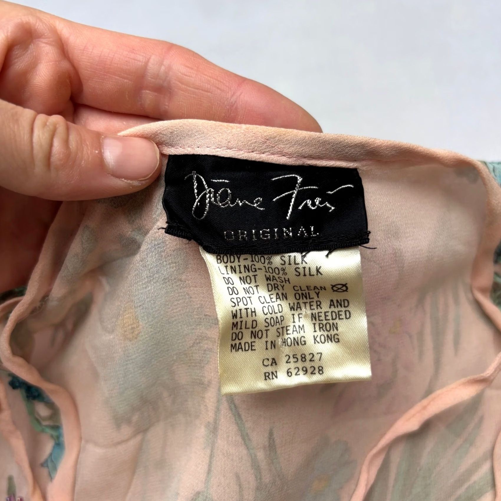 Vintage VINTAGE Diane Freis Silk Dress Floral Pink Boho Fairy Cottage Dress Women One Size Hong Kong 80s Ruffle Fit & Flare Womens Size ONE SIZE - 4 Thumbnail