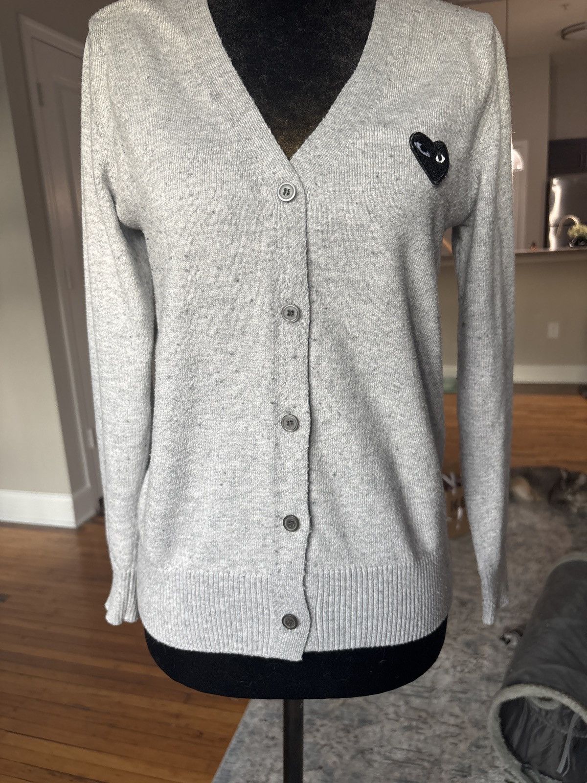 Comme des Garcons PLAY CDG Play Women’s Grey Button Down Cardigan Size S / US 4 / IT 40 - 4 Thumbnail