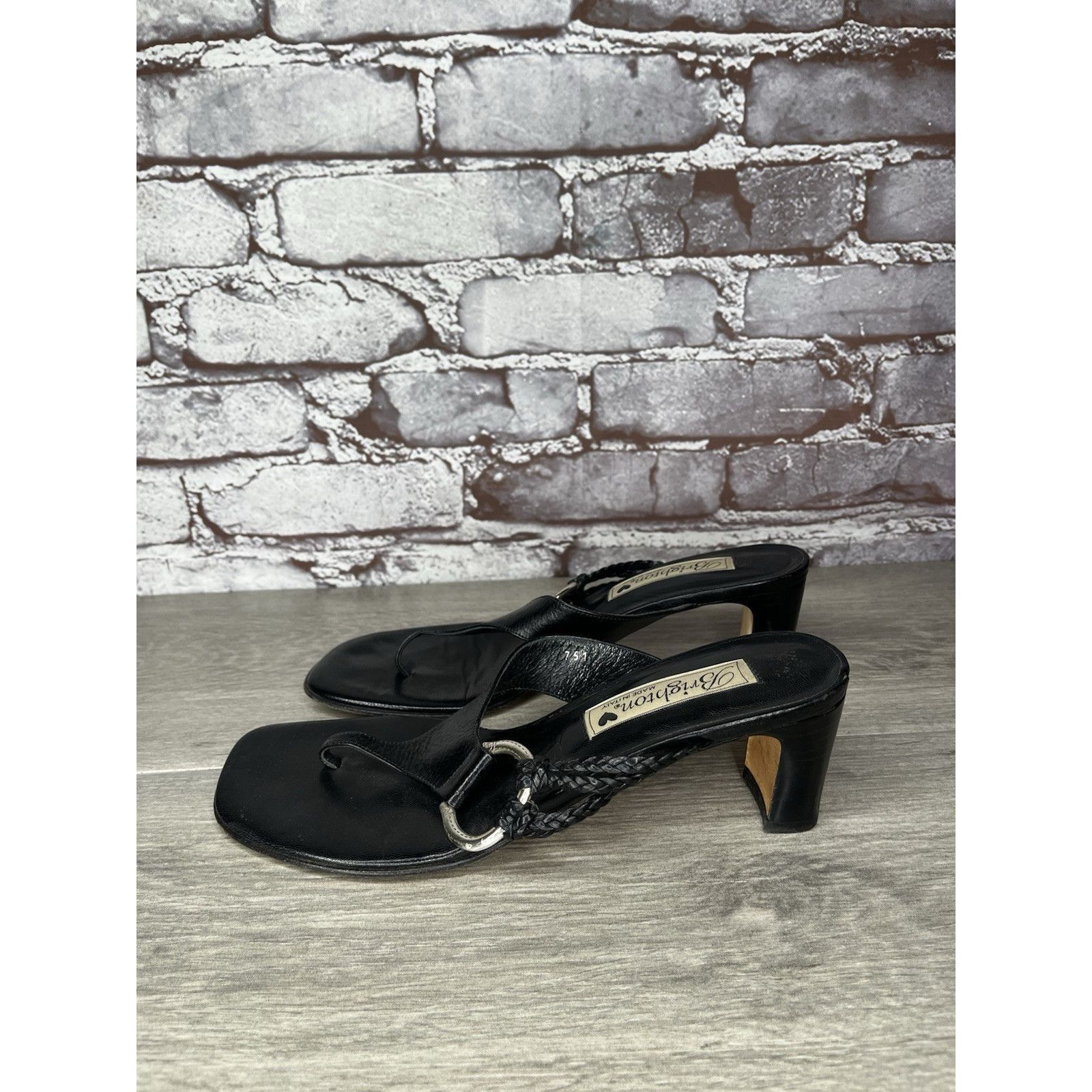 Brighton Brighton Tawny Black Leather Heel Buckle Thong Italy Sandals Size US 7.5 / IT 37.5 - 14 Thumbnail
