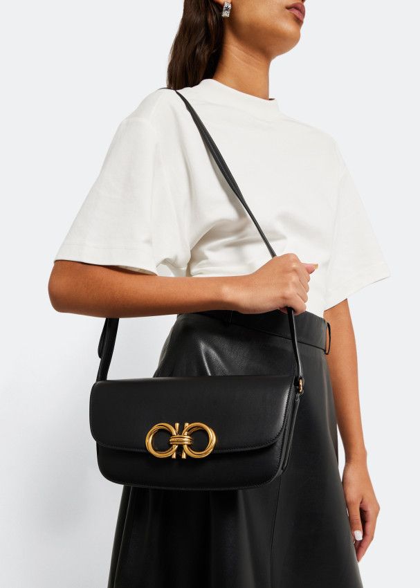 Salvatore Ferragamo o1s1rm1224 Size: OS / Crossbody Bag in Black Size ONE SIZE - 2 Thumbnail