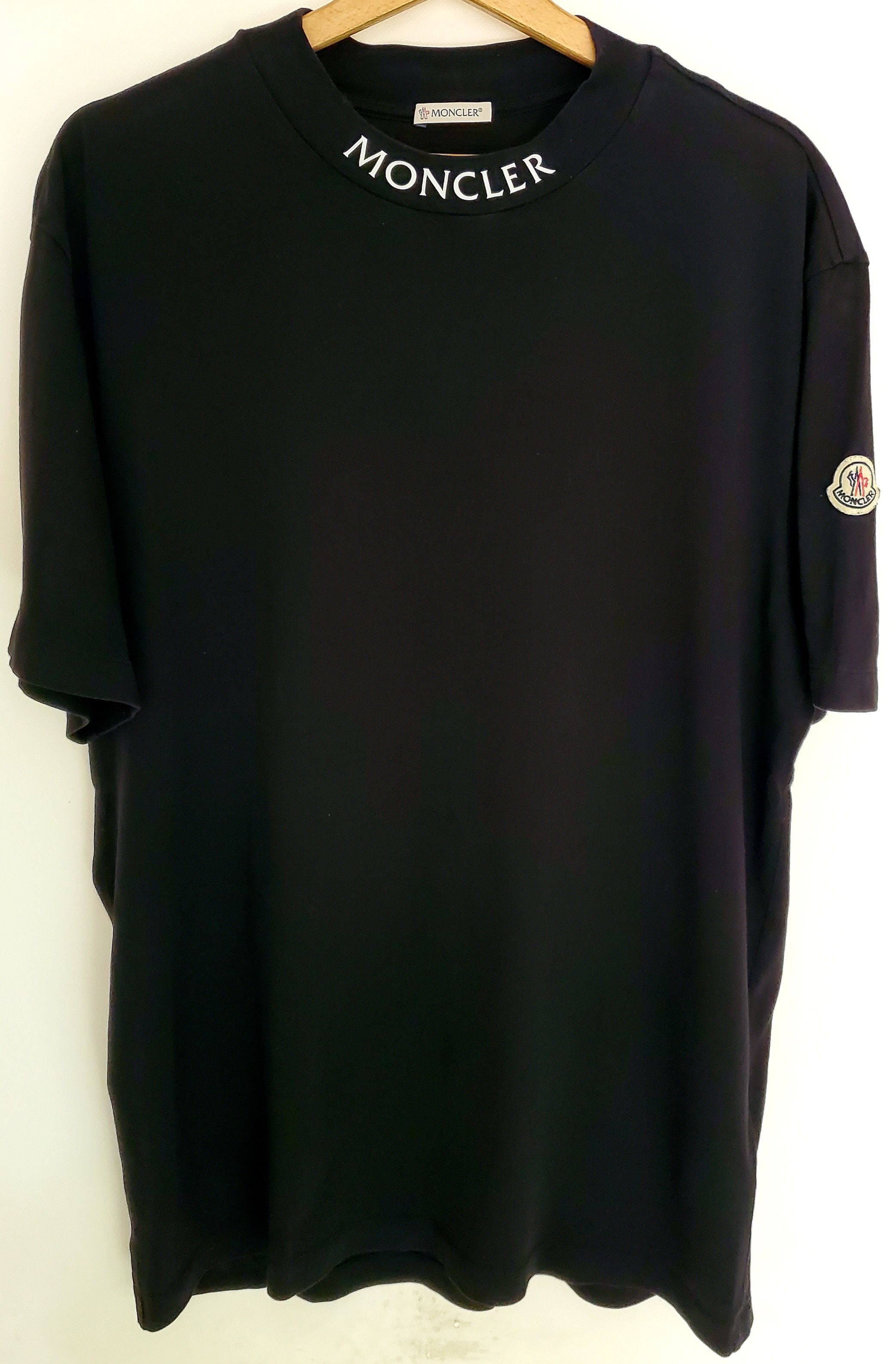 Moncler Moncler Collar Logo T- Shirt Black New condition L Size US L / EU 52-54 / 3 - 1 Thumbnail
