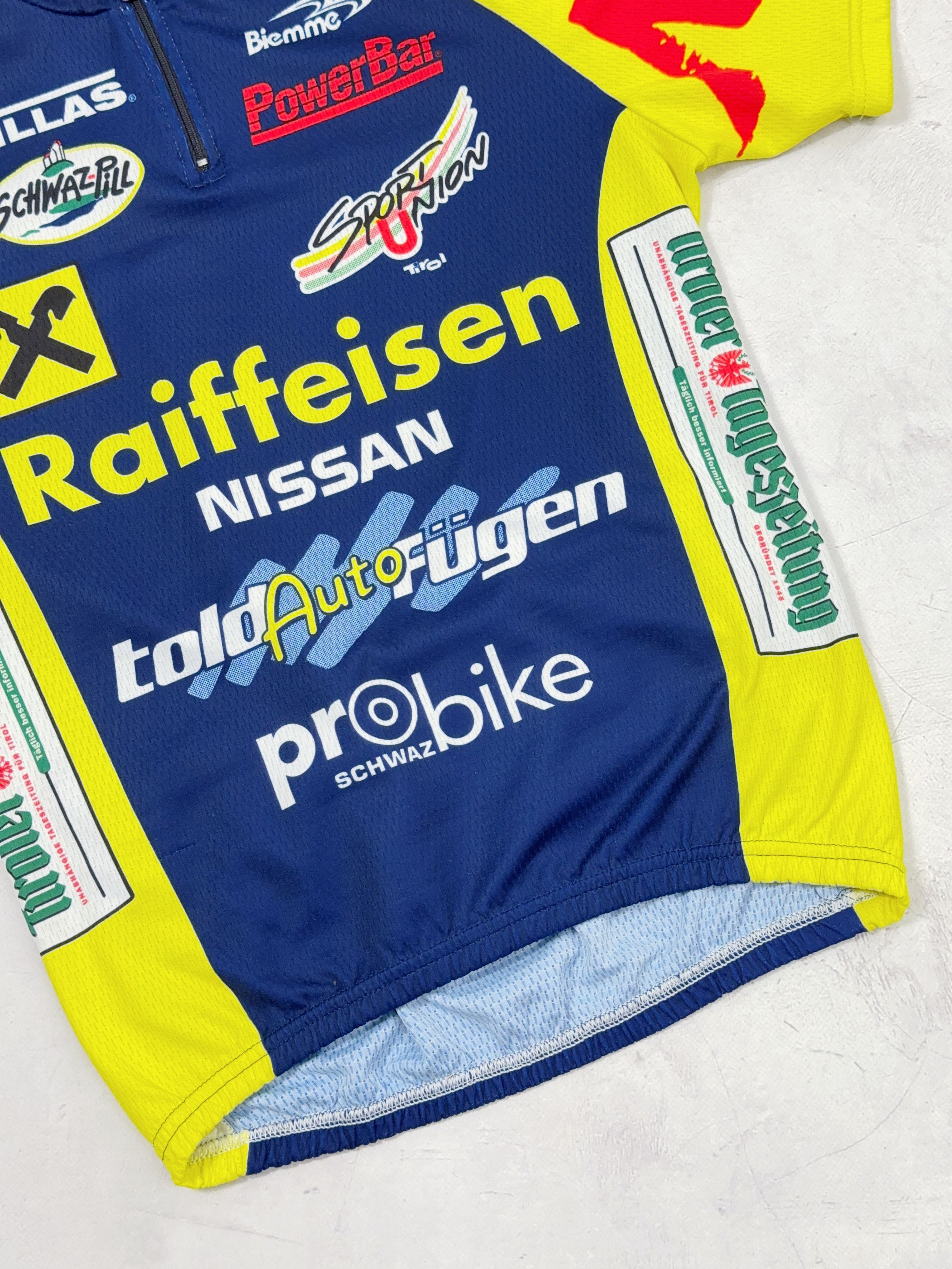 Vintage Vintage Biemme Cycling Jersey Raiffeisen Nissan Size US M / EU 48-50 / 2 - 6 Thumbnail