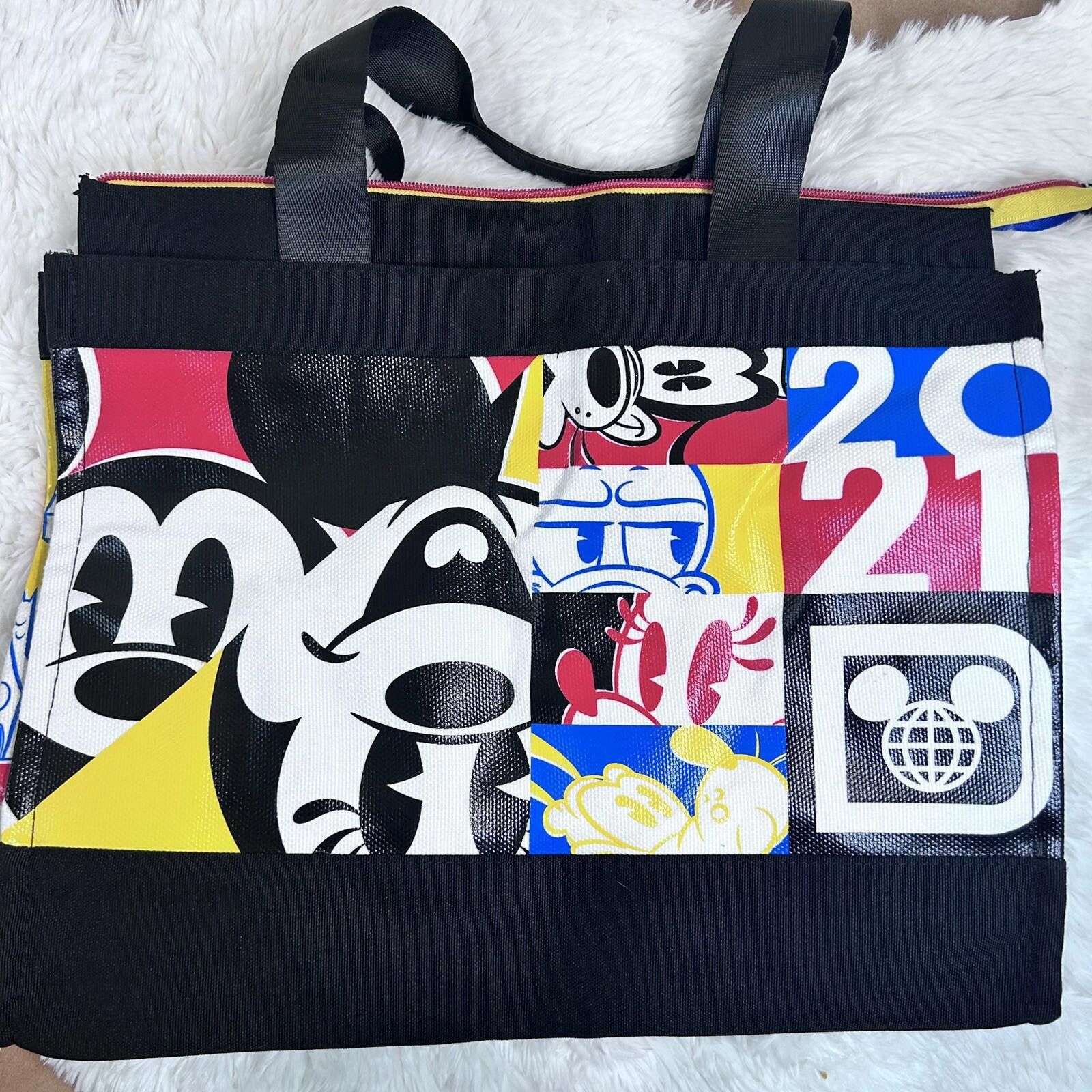 Disney Disney Parks 2021 Walt Disney World Color Blocked Mickey Zip Size ONE SIZE - 1 Thumbnail