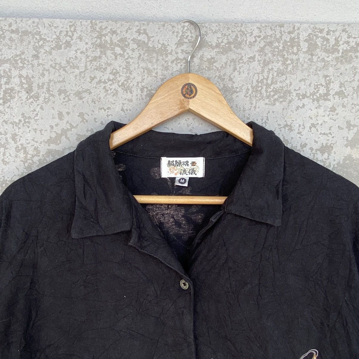 Other Vintage Flower Japan Button Shorts Sleeved Tshirt Black Sz L Size L / US 10 / IT 46 - 4 Thumbnail