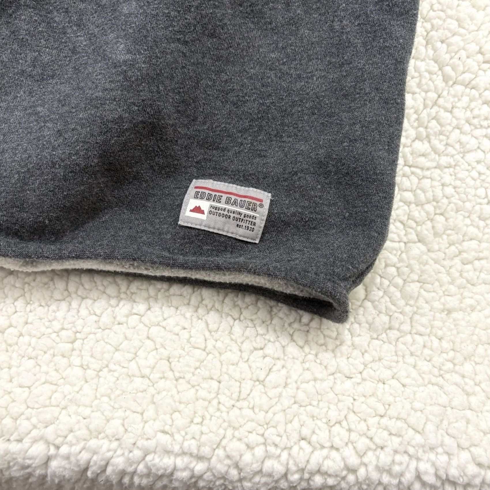 Eddie Bauer VINTAGE Eddie Bauer High Neck Sweatshirt Mens M Grey Red Stripe Pullover Y2K Size US M / EU 48-50 / 2 - 2 Thumbnail