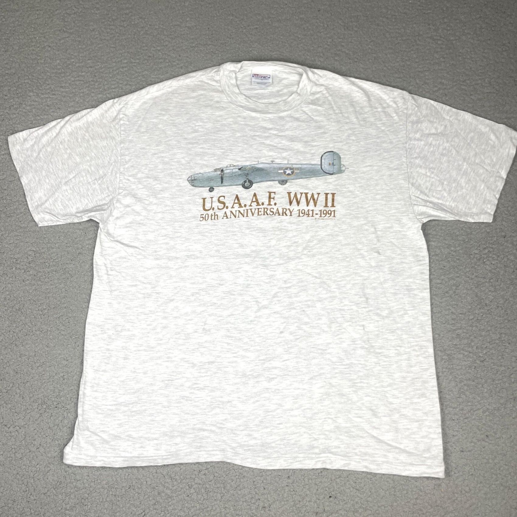 Hanes VINTAGE USAAF WW2 Anniversary T Shirt Adults XL Gray Military Airplane Plane Rare Hanes Beefy-T M◦ Size US XL / EU 56 / 4 - 2 Thumbnail