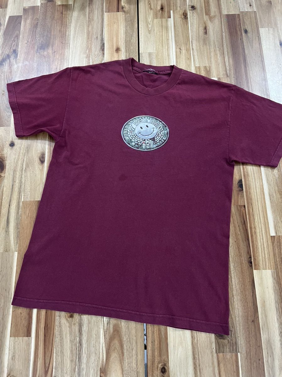Vintage Vintage Wolrd Industries Tees Shirts Size US L / EU 52-54 / 3 - 1 Thumbnail