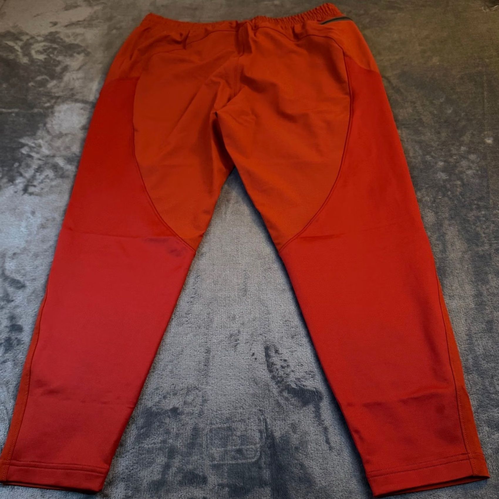 Under Armour Under Armour Unstoppable Hybrid Loose Fit Pants Red Womens L 34x25" NWT Jogger Activewear Casual Travel Size 24" / US 00 / IT 34 - 3 Thumbnail