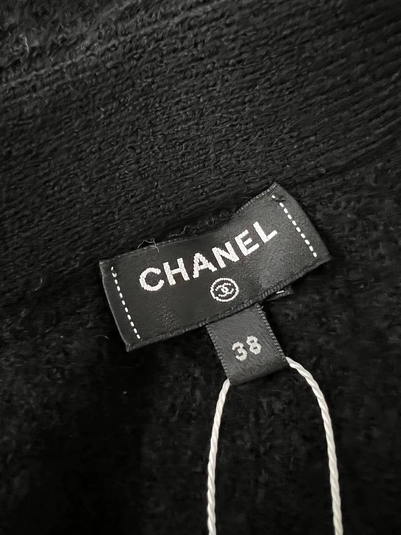 Chanel Chanel Black snowflake breastplate Size XS / US 0-2 / IT 36-38 - 3 Thumbnail