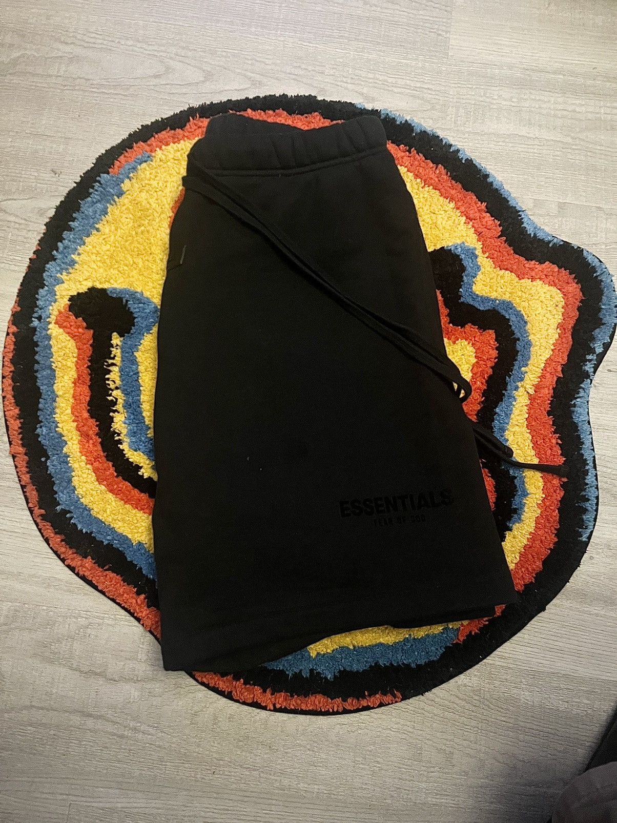 Essentials Fear of God Essentials Shorts Size US 30 / EU 46 - 1 Thumbnail
