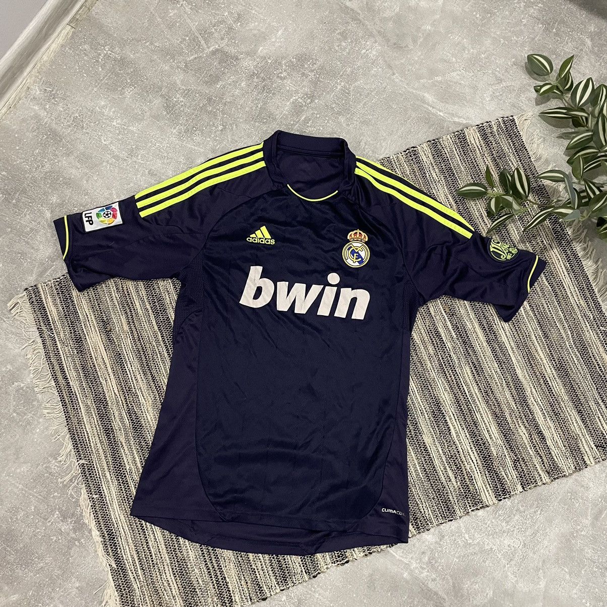 Adidas Jersey Vintage 90s ADIDAS BWIN REAL MADRID RETRO JERSEY lfp 1902 LIGA Grailed