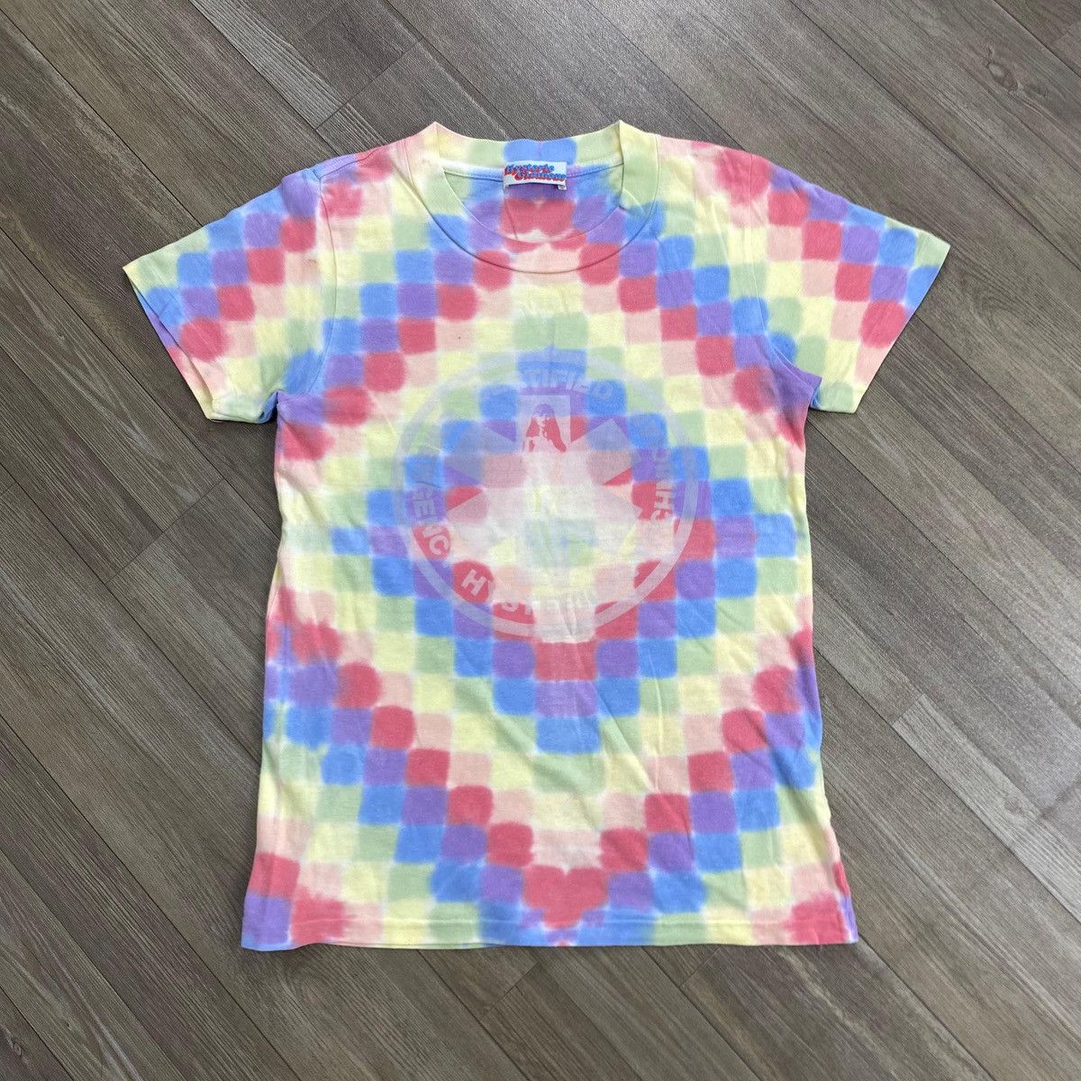 Hysteric Glamour 1990s Hyteric Glamour Certifired Emergency Logo Tie Dye Tee Size US S / EU 44-46 / 1 - 1 Thumbnail