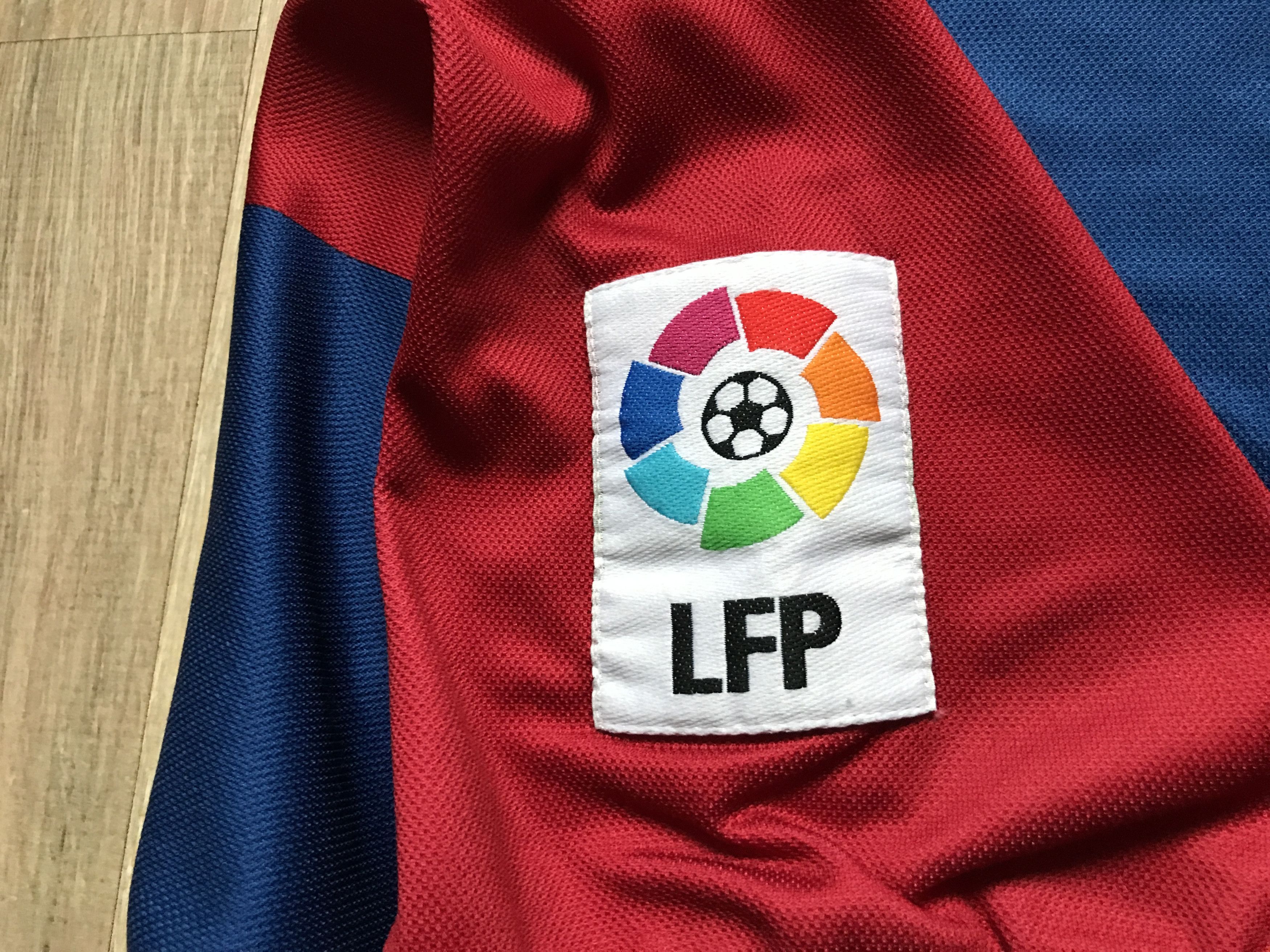 Nike Vintage Nike Barcelona Home Shirt 1998-1999 Size US XL / EU 56 / 4 - 9 Thumbnail
