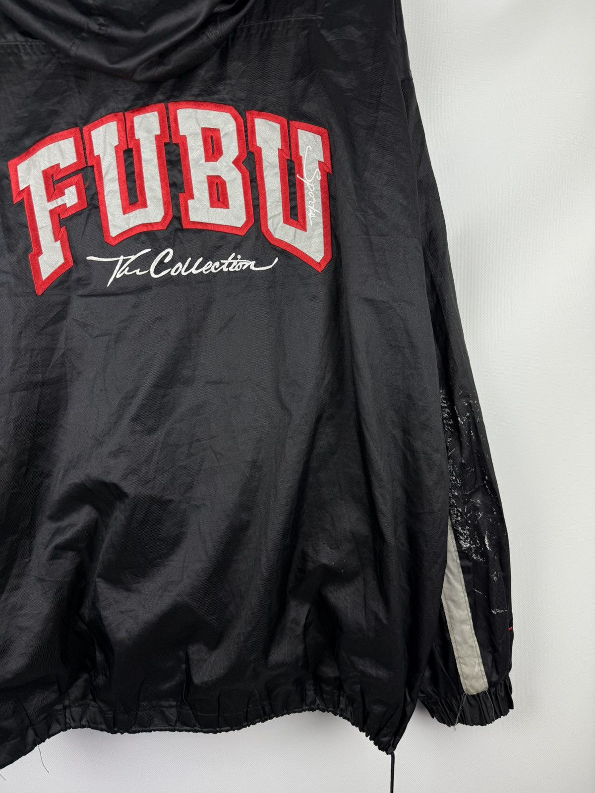 Fubu Fubu Sports Vintage Rap Big Logo Hooded Windbreaker Jacket Size US XXL / EU 58 / 5 - 16 Thumbnail