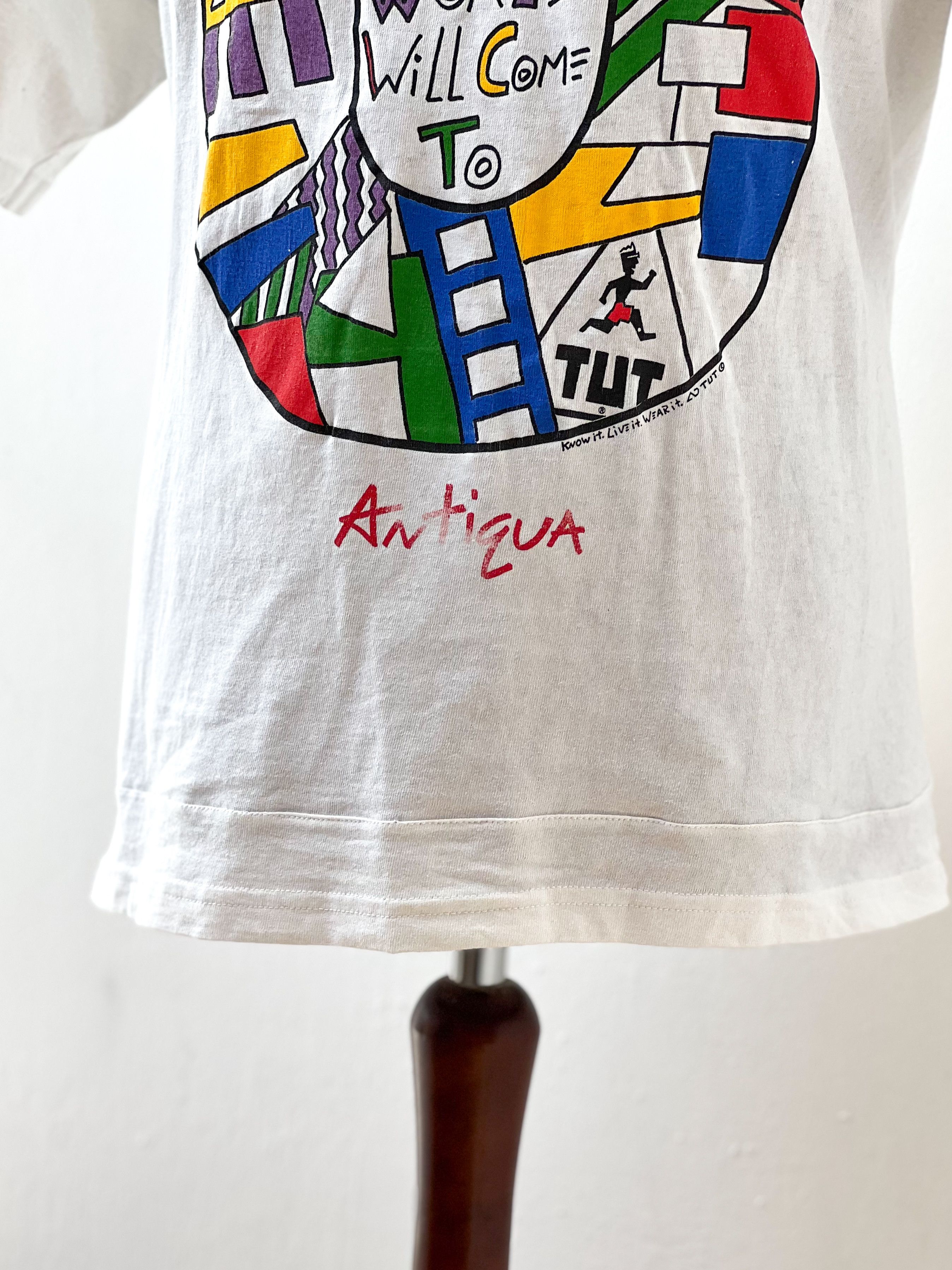 Vintage Totally Unique vintage t-shirt Size US XL / EU 56 / 4 - 8 Thumbnail
