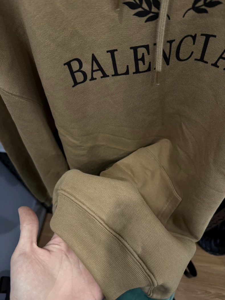 Balenciaga Balenciaga Wheat Khaki Color Sweatshirt 19fw, Size XS Size US XS / EU 42 / 0 - 6 Thumbnail