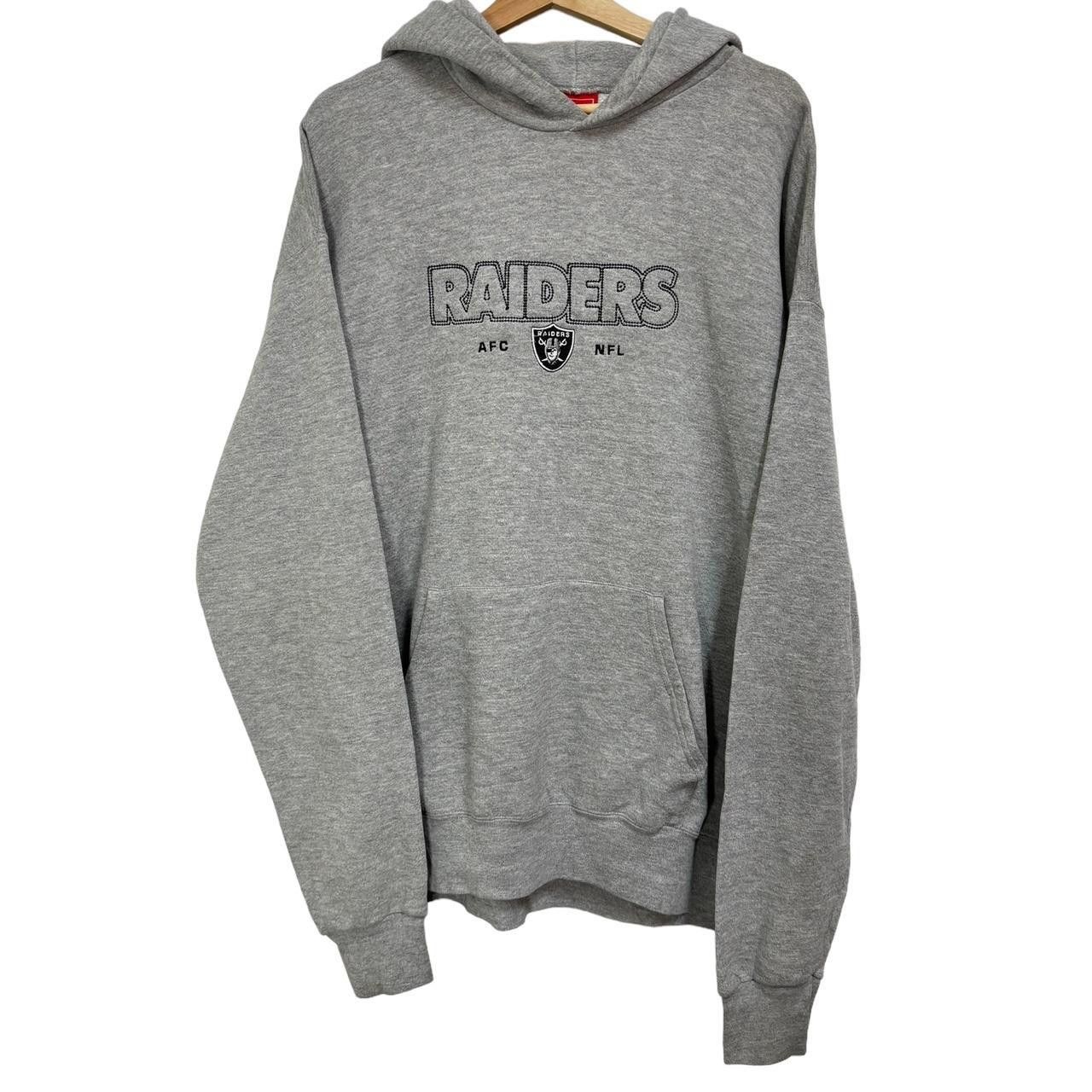 NFL × Vintage Vintage Raiders NFL Hoodies size: 2XL Size US XXL / EU 58 / 5 - 1 Thumbnail