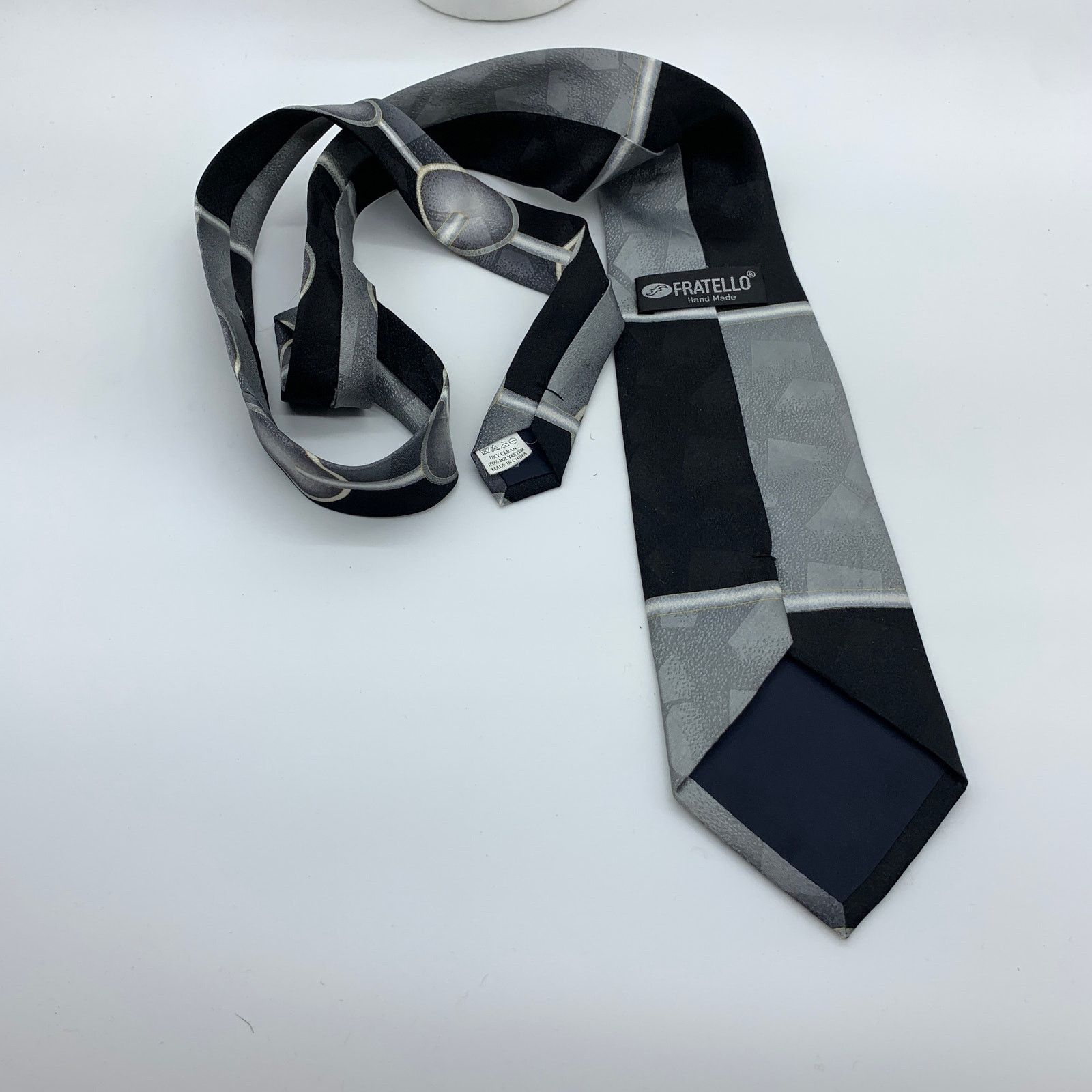 Other Fratello Necktie Hand Make 100% Polyester Size ONE SIZE - 4 Thumbnail