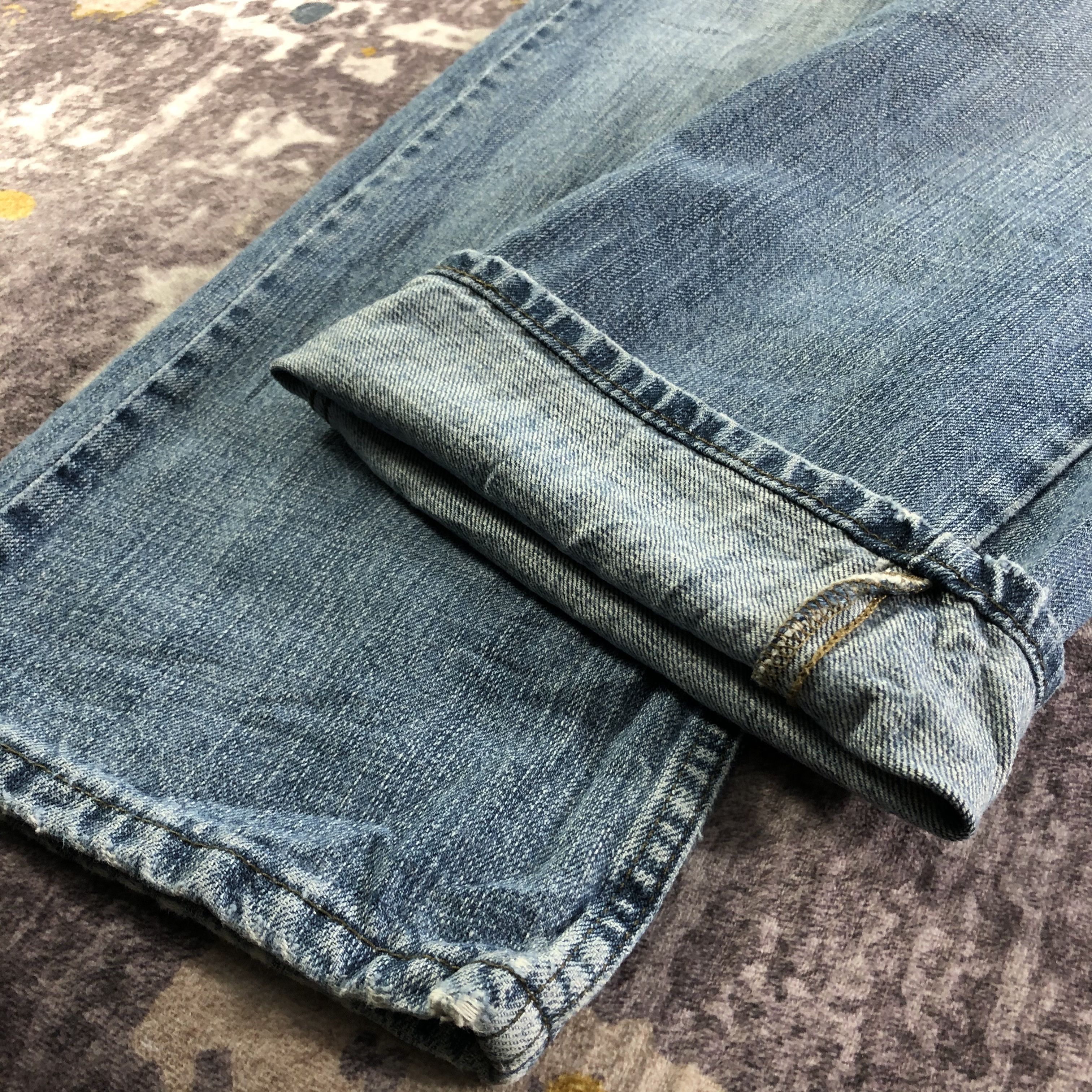 Levi's × Vintage Vintage Blue Wash Levis 514 Jeans-JM3354 Size US 37 - 7 Thumbnail