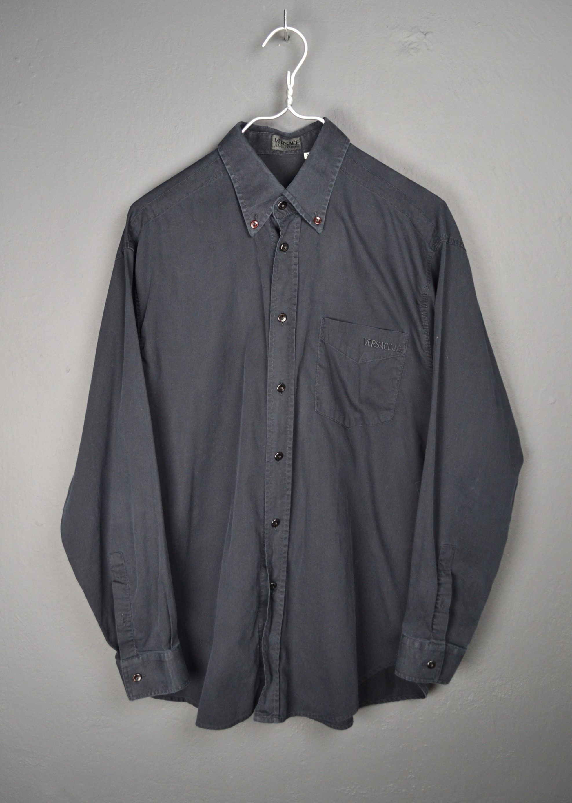 Versace Jeans Couture Versace Jeans Couture M size Black Cotton Shirt Vintage Size US M / EU 48-50 / 2 - 2 Thumbnail