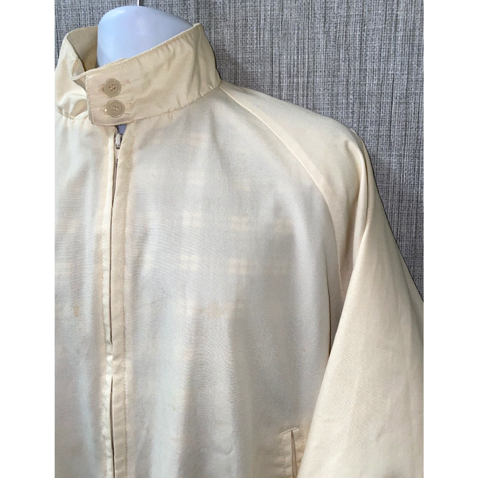 Vintage Vintage North Bilt Beige Plaid Lined Full Zip Jacket Mens Size XL Regular Style Full Zip Features ZIP Closure Casual Size US XL / EU 56 / 4 - 2 Thumbnail