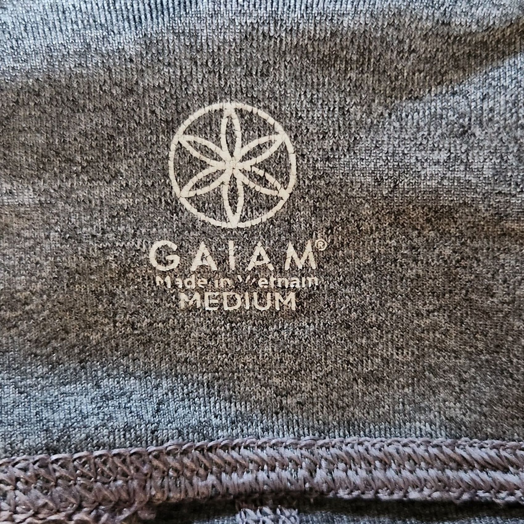 Vintage Gaiam Leggings Capri Medium Gray Black Workout Athletic Running Crop Size Size 32" / US 10 / IT 46 - 2 Thumbnail