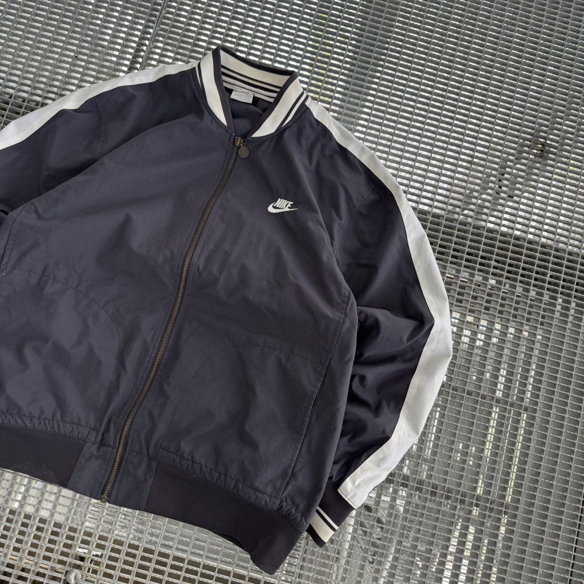 Nike Vintage Nike Jacket Logo Streetwear Drill Swoosh Y2K USA Size US L / EU 52-54 / 3 - 2 Thumbnail