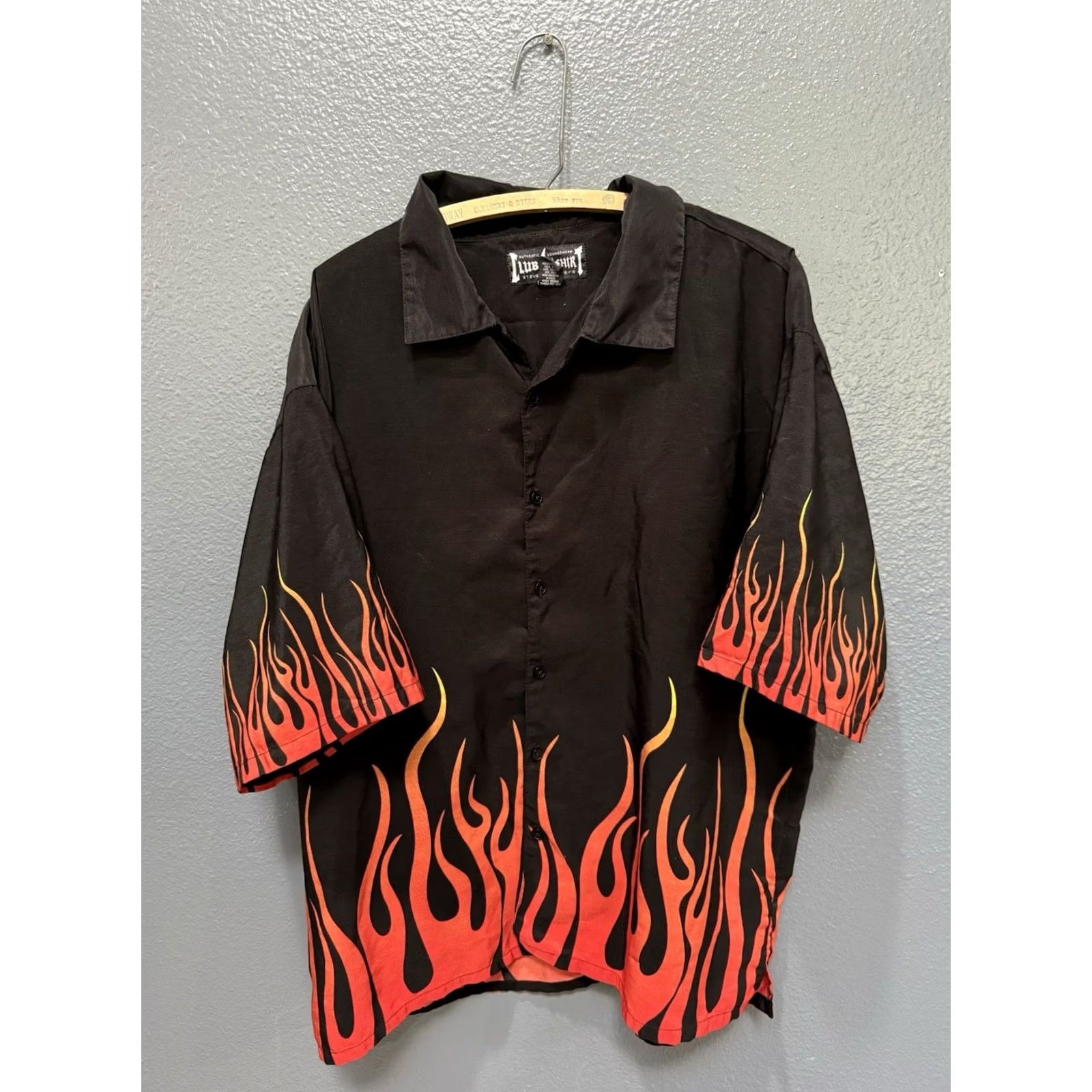Vintage Steve And Barry’s Shirt Button-Up 2XL Short Sleeve Black Polyester University Flames Boys Mens? Size US XXL / EU 58 / 5 - 3 Thumbnail