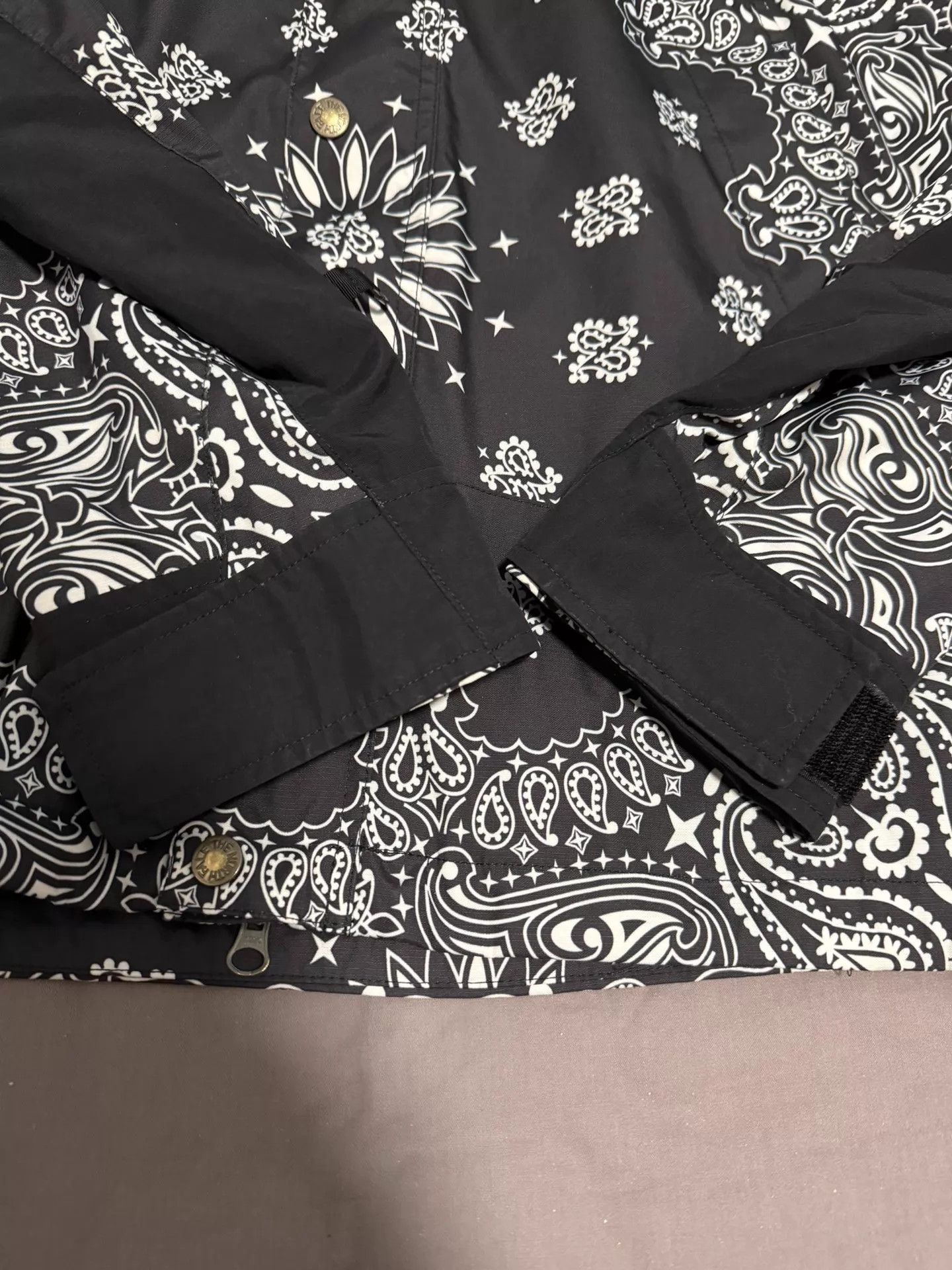 Supreme Supreme x TNF 2014 Black Paisley Shell Jacket Size US M / EU 48-50 / 2 - 8 Thumbnail