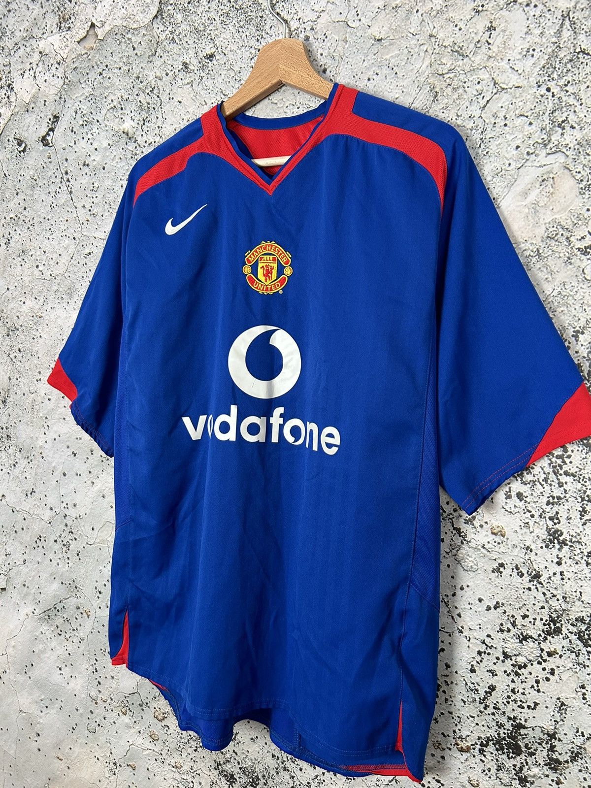 Nike Vintage Manchester United Nike Vodafone Soccer Jersey Rare Size US L / EU 52-54 / 3 - 2 Thumbnail