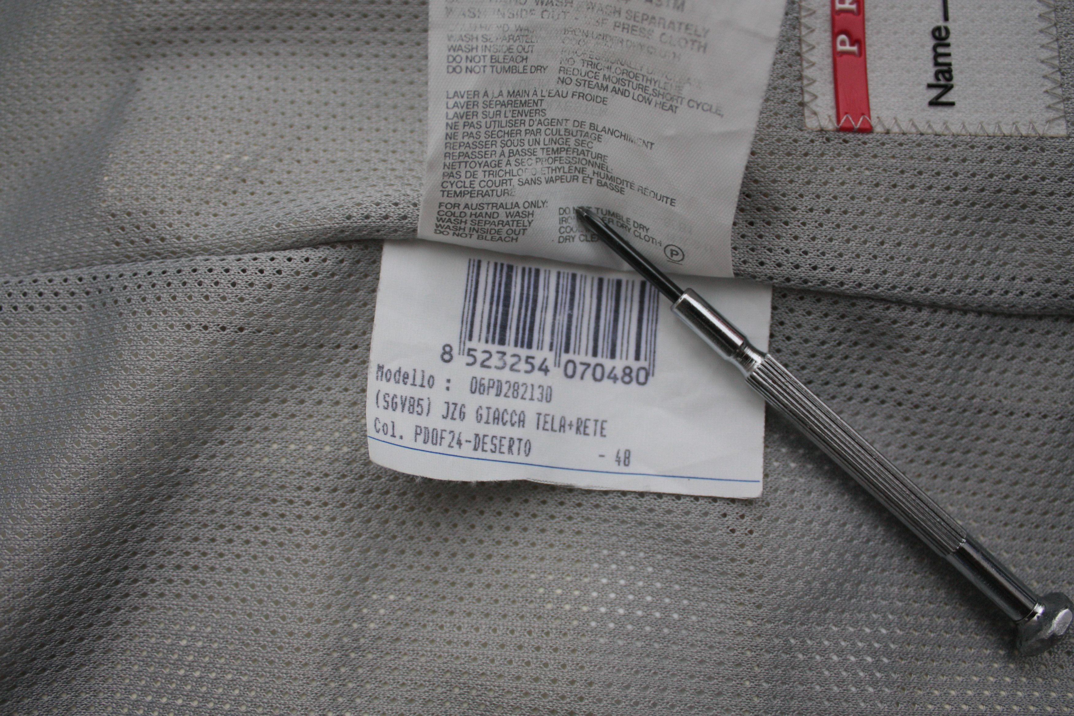 Prada Prada Gore-Tex Beige Jacket Men's 48 Made In Romania Size US M / EU 48-50 / 2 - 9 Thumbnail