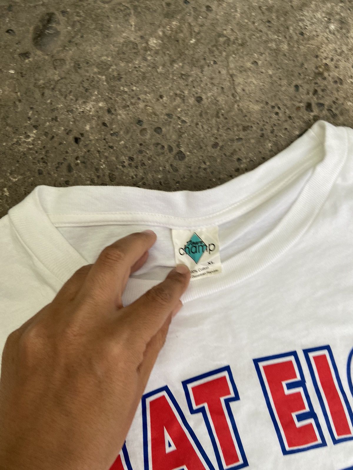 NBA Vintage the great eight Detroit pistons the palace T shirt Size US XXL / EU 58 / 5 - 4 Thumbnail
