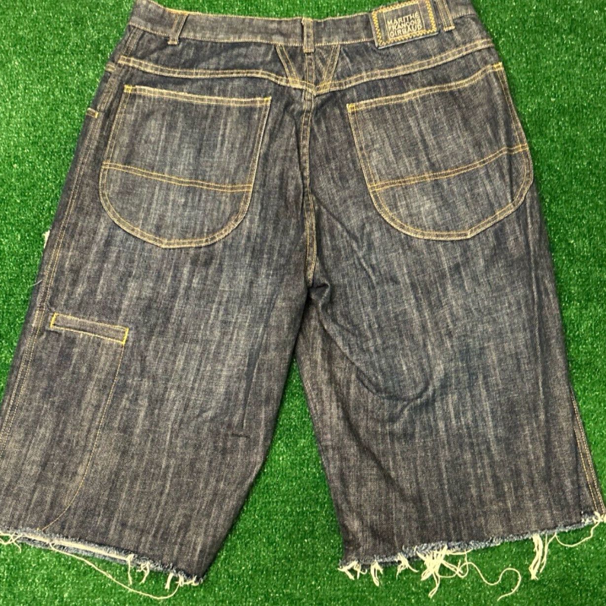 Vintage VINTAGE Girbaud MFG Baggy Hip Hop Skater Jeans Cut Off Shorts Sz 36 Jorts JNCO Grunge Y2K Boys Mens Size US 36 / EU 52 - 2 Thumbnail