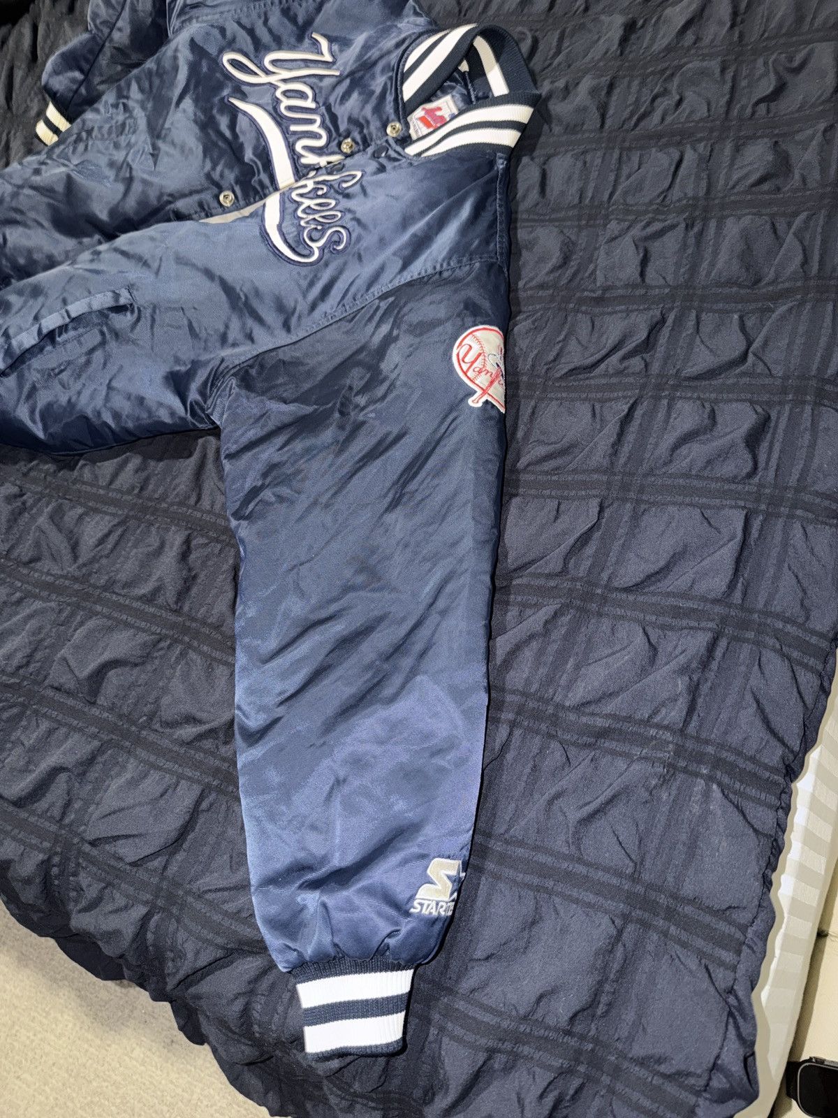 MLB Yankees Bomber says Large fits small Size US S / EU 44-46 / 1 - 2 Thumbnail