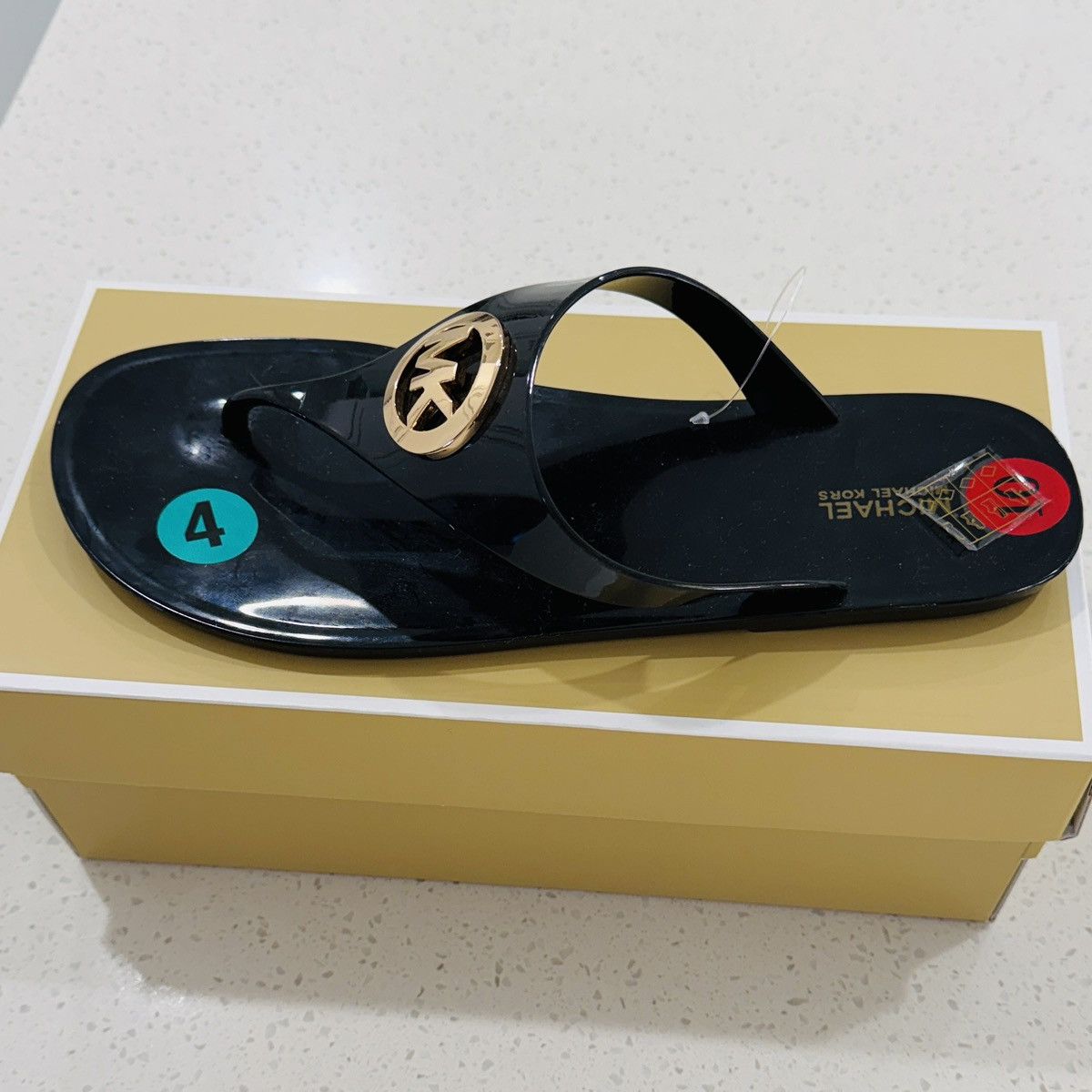Michael Kors These are MICHAEL Michael Kors Lillie Jelly Thong Sandals Size US 10 / IT 40 - 6 Thumbnail
