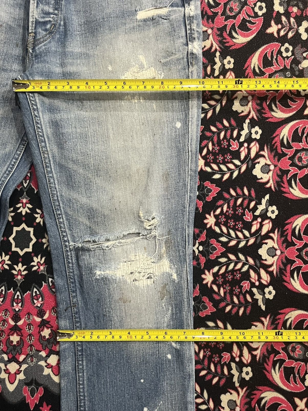 Lounge Lizard ⚡️Slim Straight⚡️Lounge Lizard Distressed Paint Splatter Jeans Size US 31 - 16 Thumbnail