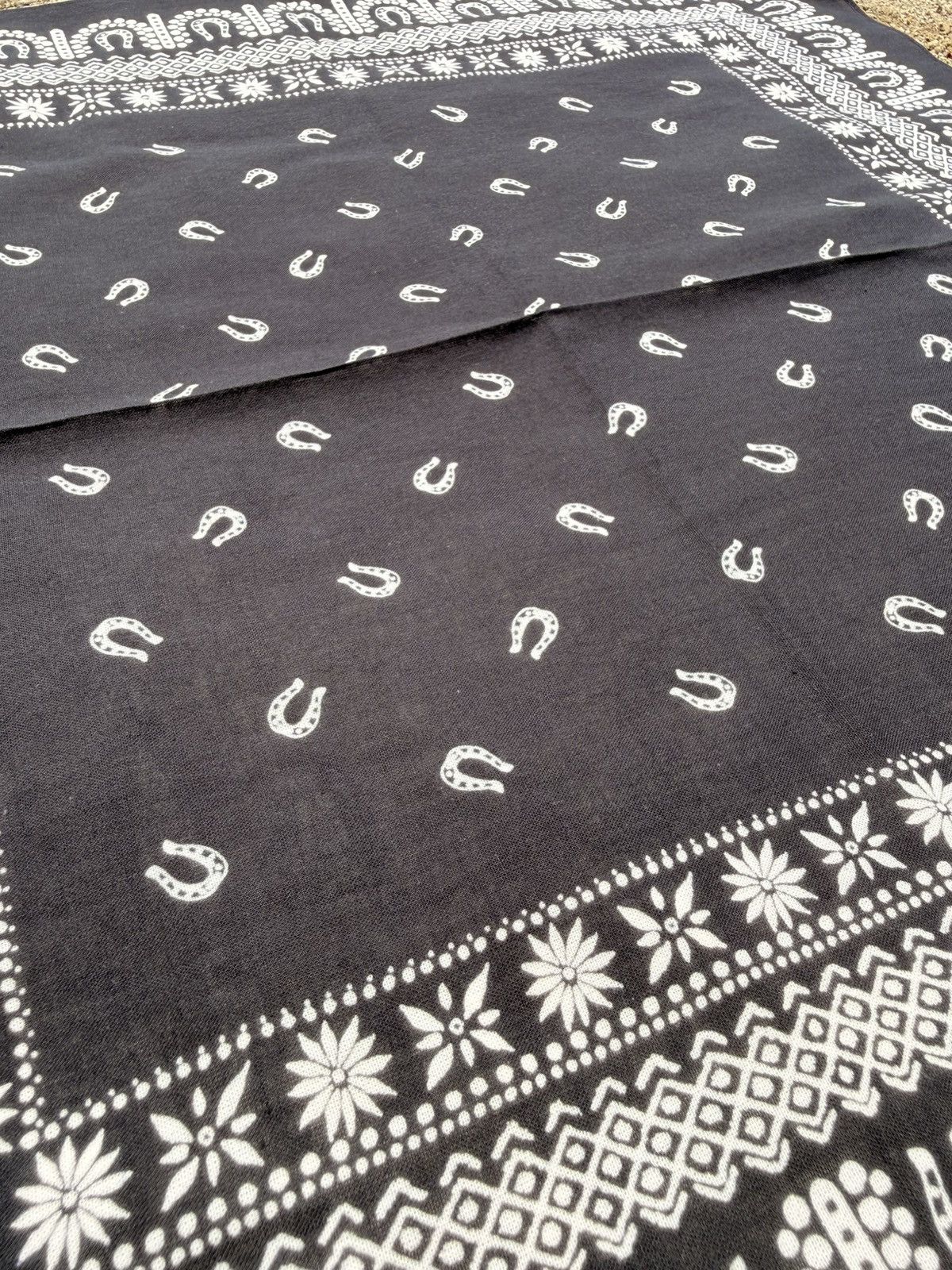 Kapital KAPITAL fastcolor Selvedge Bandana (HORSE SHOE) Size ONE SIZE - 4 Thumbnail