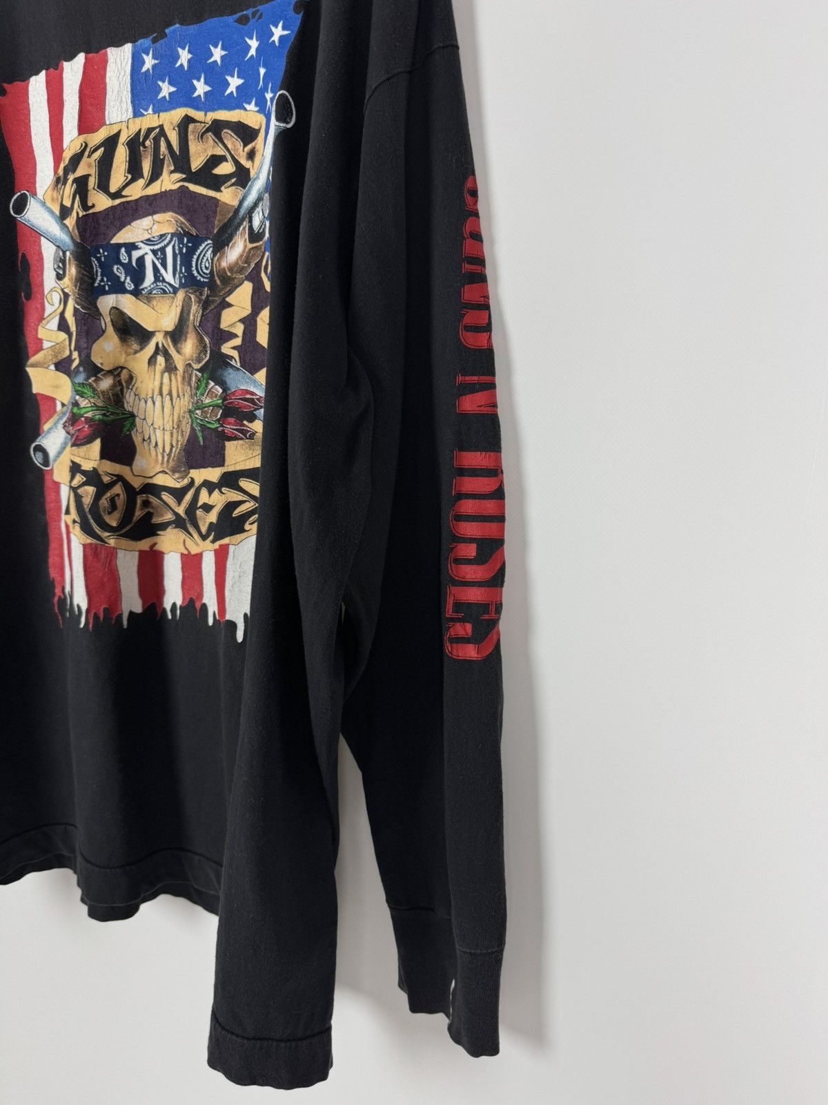 Band Tees 1991 Vintage Distressed Guns N Roses Skulls Graphic LS Shirt Size US XL / EU 56 / 4 - 8 Thumbnail