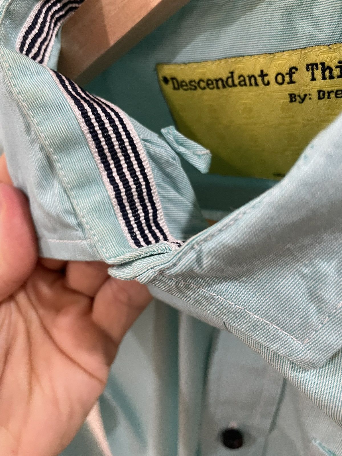 Descendant of Thieves Turquoise button-up with black buttons Size US S / EU 44-46 / 1 - 4 Thumbnail