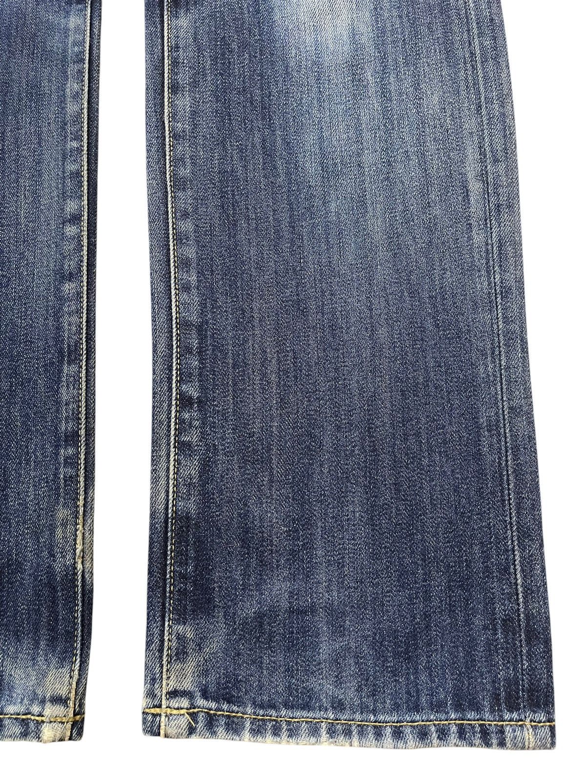 Uniqlo Vintage Japanese Uniqlo Blue Faded Wash Distress Style Jeans Size US 34 / EU 50 - 8 Thumbnail