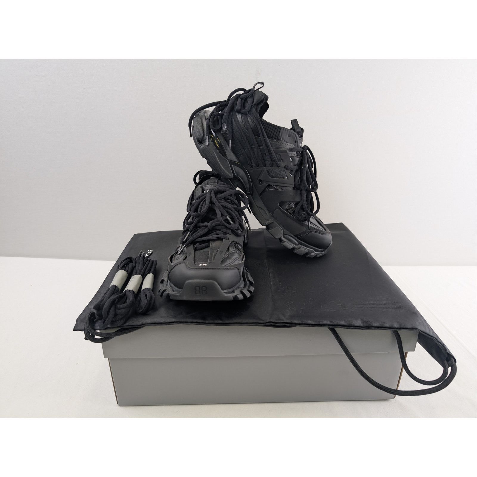Balenciaga o1rshd1 Track Laces Shoe Sneakers in Black Size US 9 / EU 42 - 17 Thumbnail