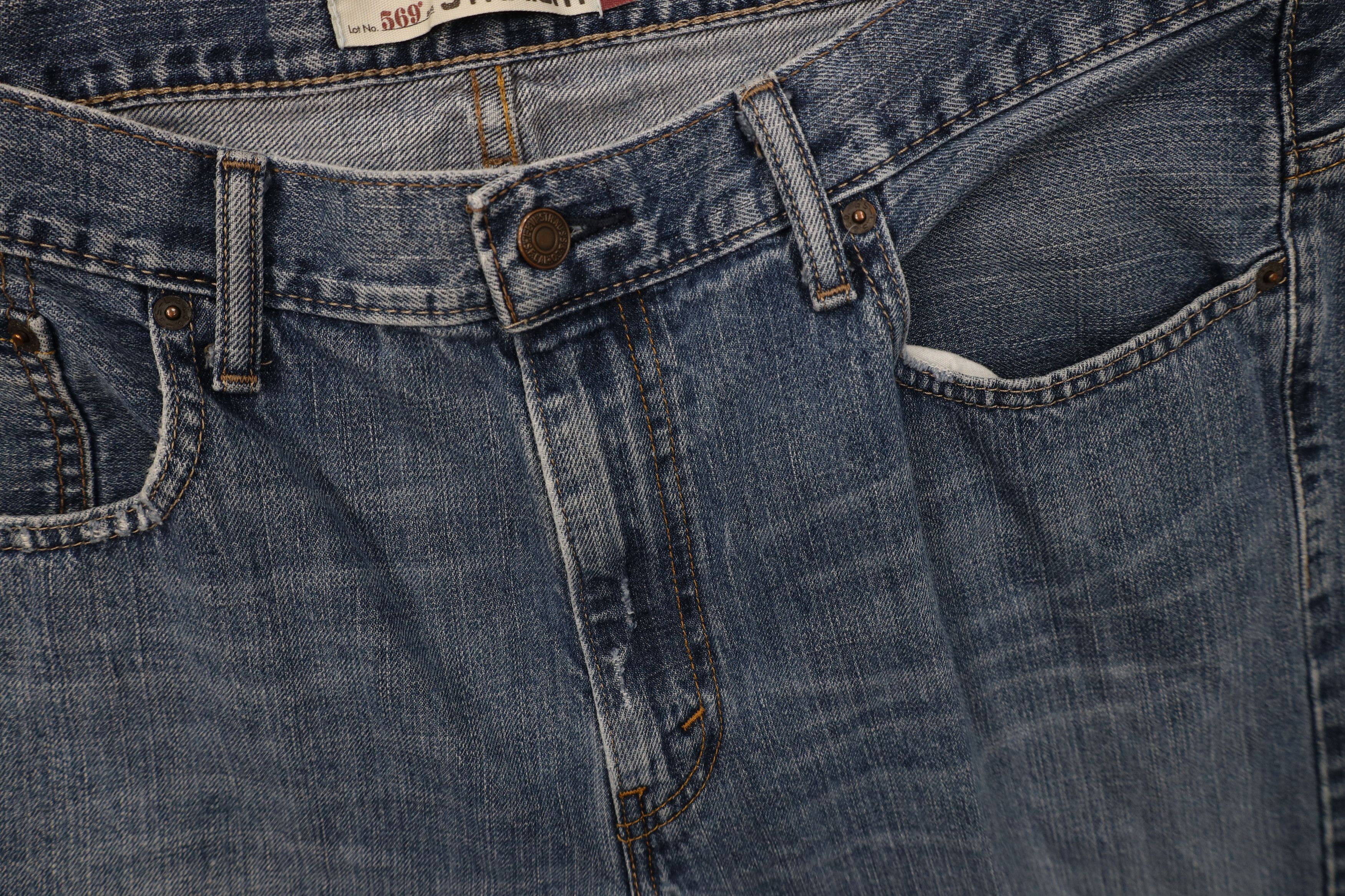 Levi's Vintage Y2K Levis 569 Straight Wide Leg Denim Jeans Blue Size US 38 / EU 54 - 7 Thumbnail