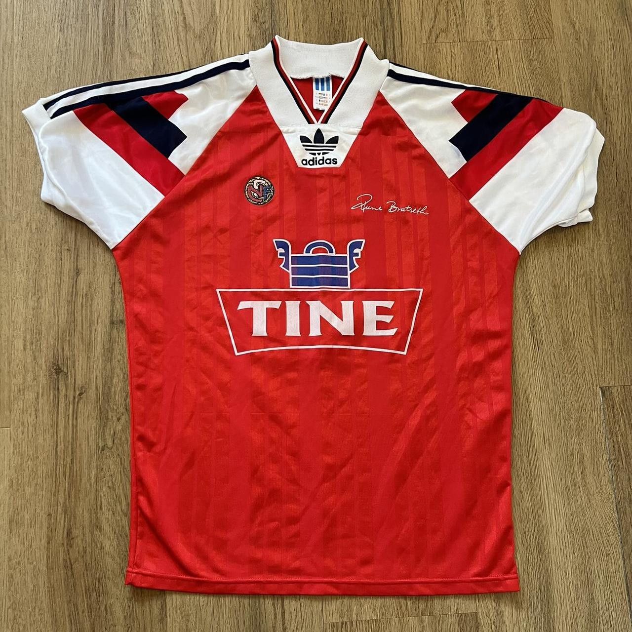 Adidas 1994-96 Norway Adidas Home Mundial World Cup Size US S / EU 44-46 / 1 - 1 Thumbnail